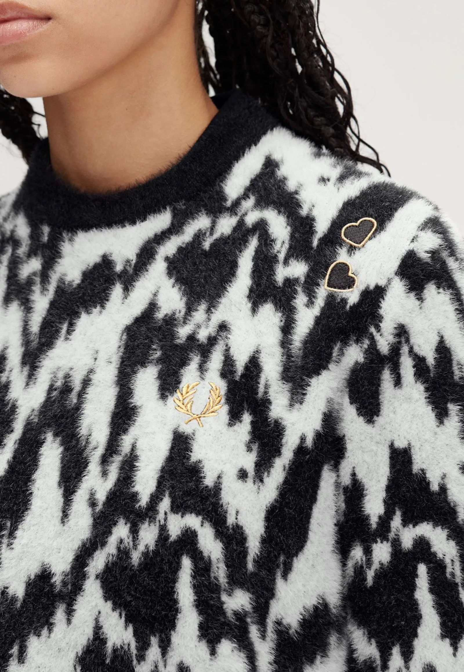 Fred Perry x Amy Winehouse - Animal Jacquard Ecru - Pullover