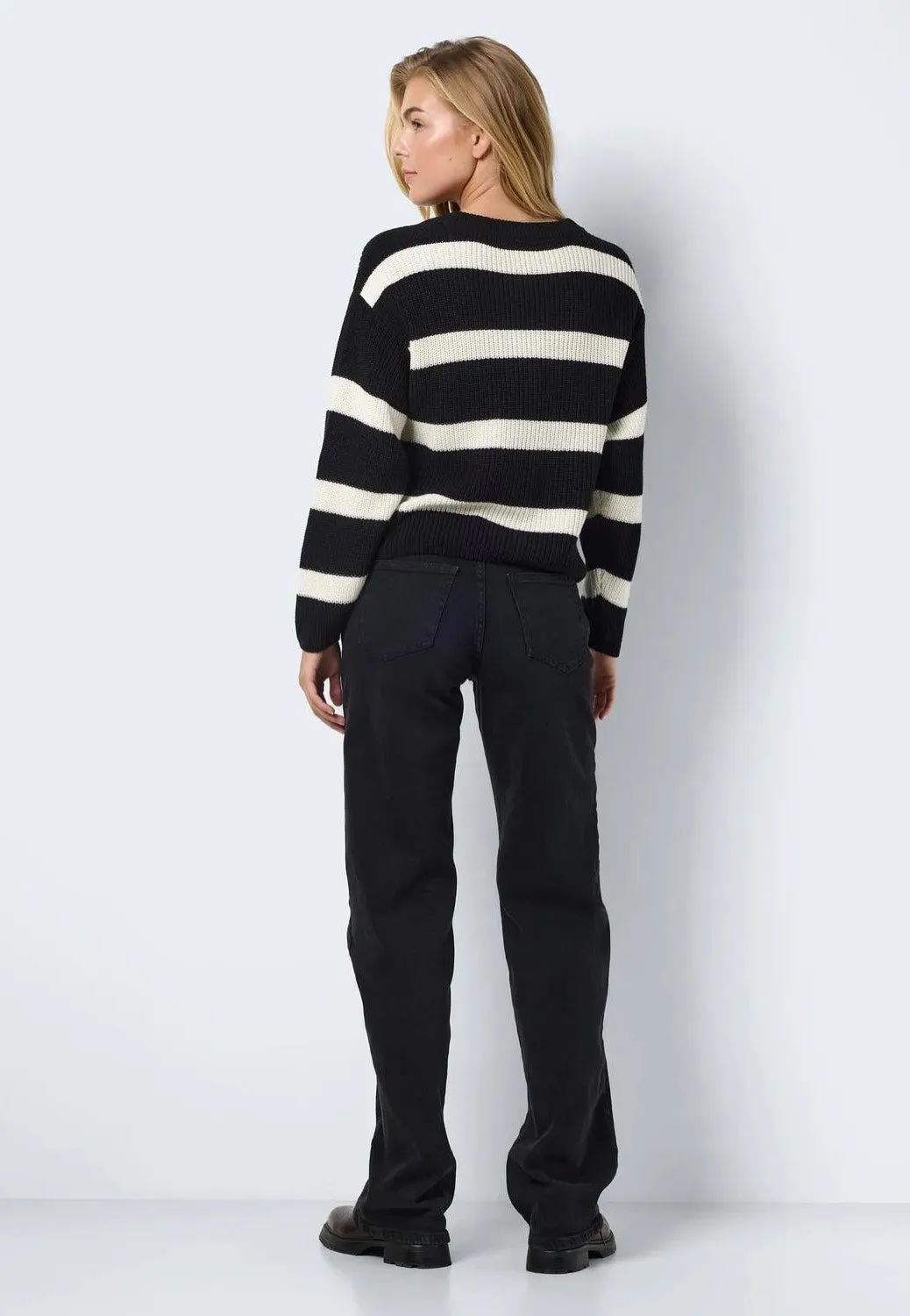 Noisy May - Maysa V Neck Black Eggnog - Cardigan